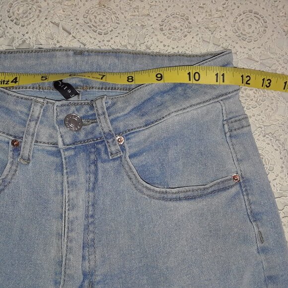 NV Felix Light Blue Jeans Straight Leg for Women - Picture 4 of 9